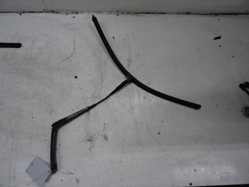 RUITENWISSERARM LINKS VOOR Bmw X4 F26 04/14 > 18