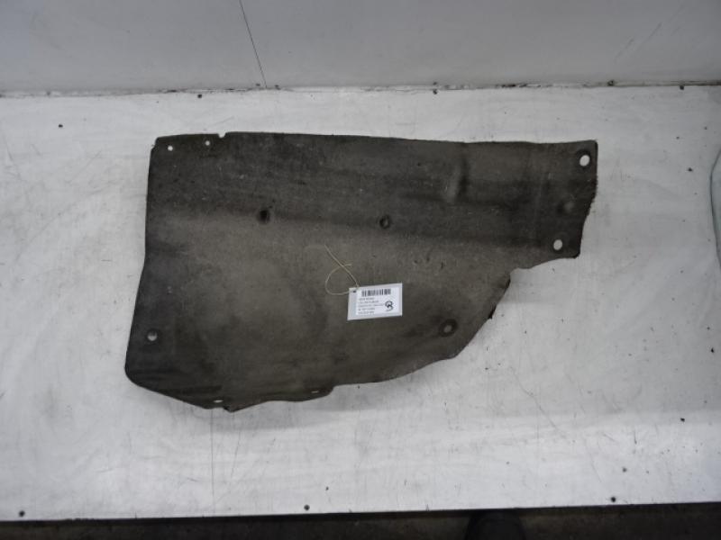 COQUILLE D'AILE AVANT DROITE Renault SCENIC 9/16+