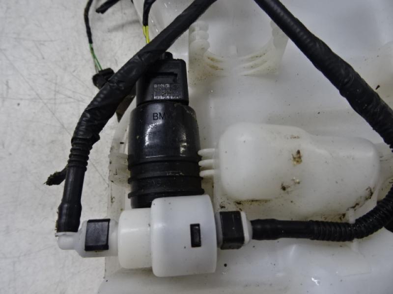 WINDSCREEN WASHER PUMP Bmw X 2 F39 03/18+