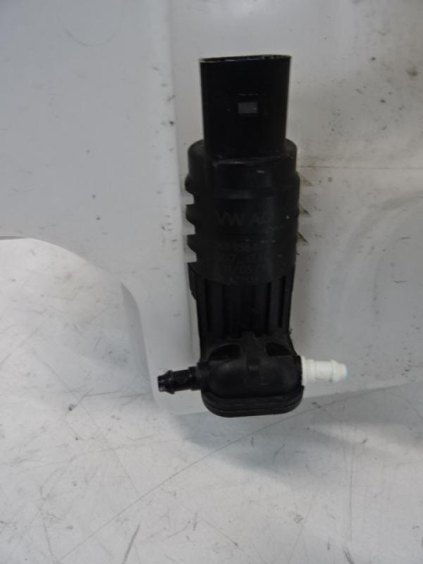SCHEIBENSPRÜHERPUMPE VORNE Vw GOLF VII 1/17 - 2/20 FaceLift