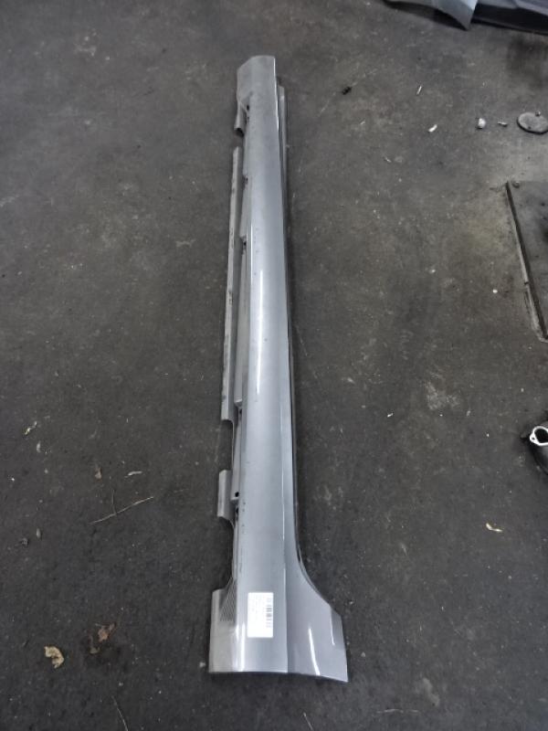 JUPE LATERALE GAUCHE Volvo V60 10/10-08/18