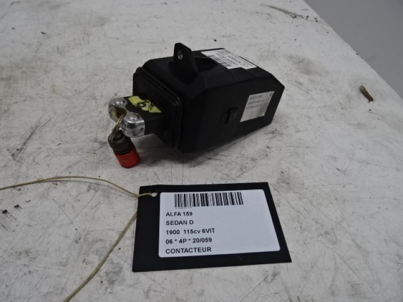 CONTACTEUR Alfa Romeo 159 05+