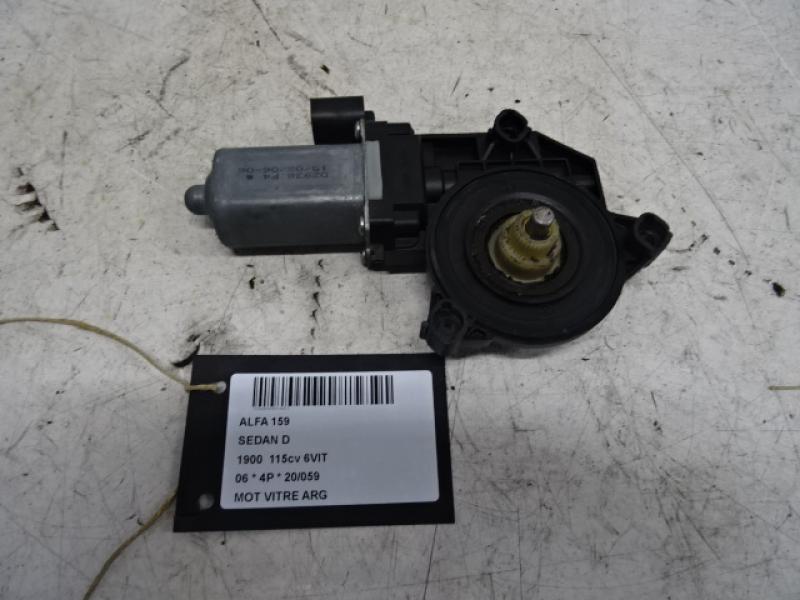 MOTEUR DE VITRE DE PORTE ARRIERE GAUCHE Alfa Romeo 159 05+