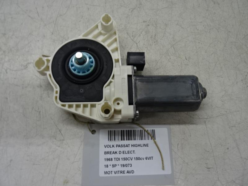MOTOR RUITMECHANISME VOOR RECHTS Vw PASSAT 11/14 - 19