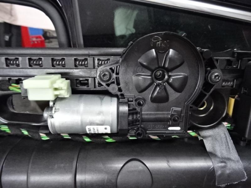MOTOR SCHUIFDAK Vw PASSAT 11/14 - 19