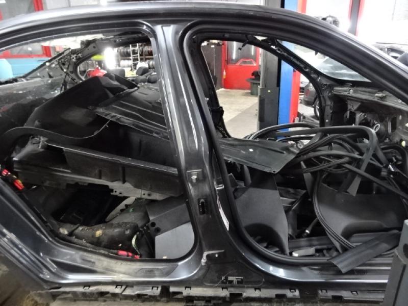 MONTANT DE PORTE COTE DROIT Bmw 3 F30 BERLINE 12 - 19
