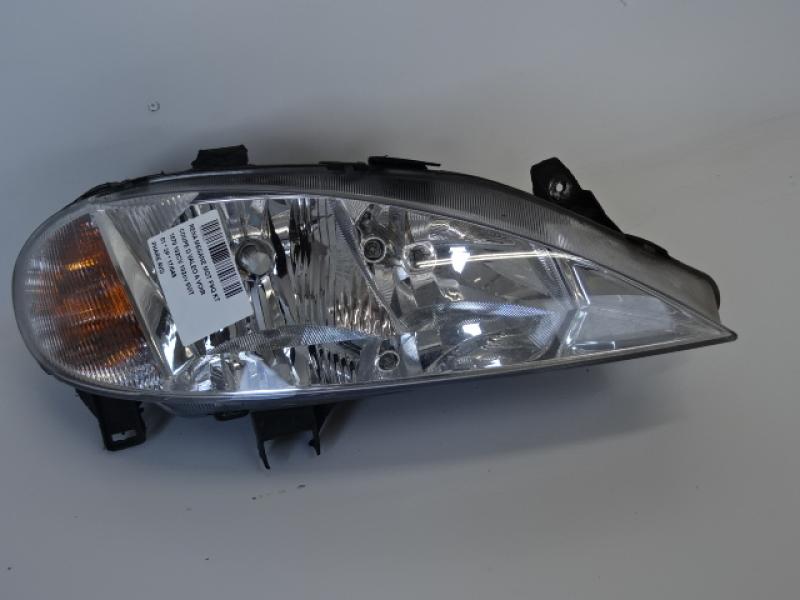 PHARE AVANT DROIT Renault MEGANE - 10/02