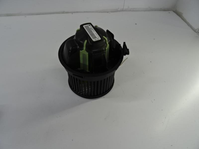 MOTOR VERWARMING Peugeot 207 2/06 > 15