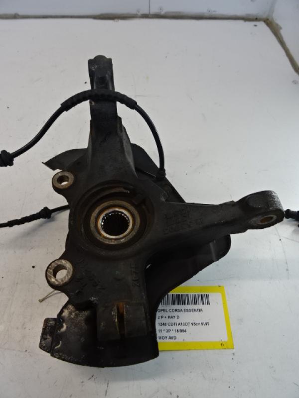 WIELNAAF VOOR RECHTS Opel CORSA D 01/11 - 15