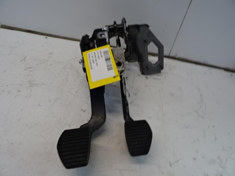 CLUTCH PEDAL Peugeot 208 3/12 - 7/15