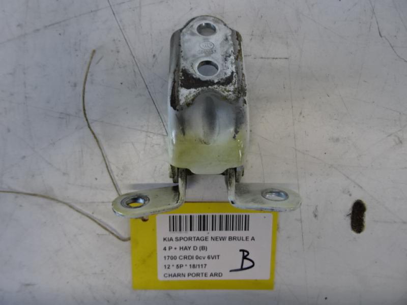 REAR DOOR HINGE RIGHT Kia SPORTAGE (3) 08/10 - 15