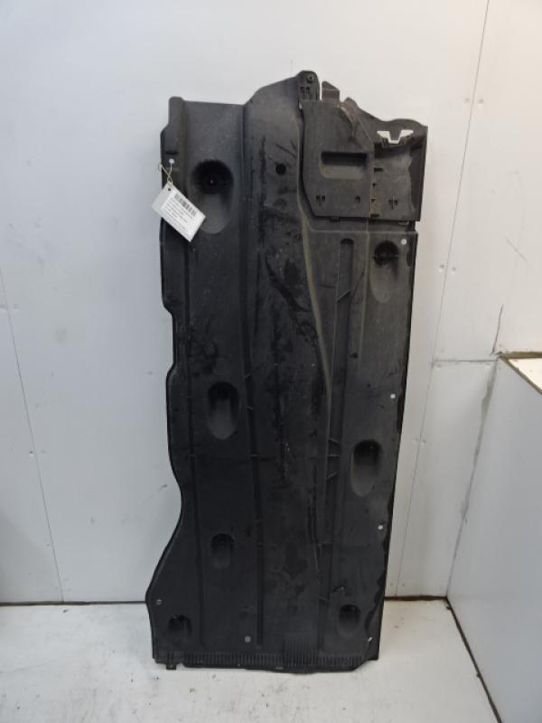 PLASTIEKE BESCHERMPLAAT ONDER AUTO LINKS Vw GOLF VII 1/17 - 2/20 FaceLift
