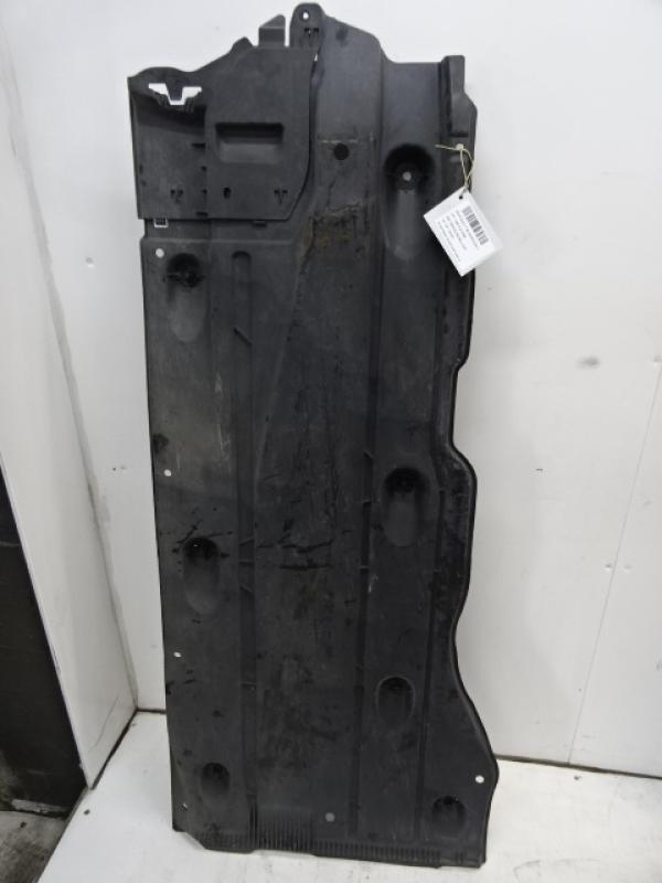 PLASTIEKE BESCHERMPLAAT ONDER AUTO RECHTS Vw GOLF VII 1/17 - 2/20 FaceLift