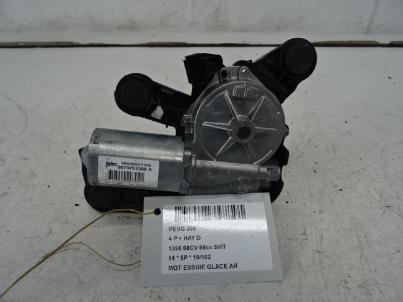 MOTEUR D'ESSUIE-GLACE ARRIERE Peugeot 208 3/12 - 7/15
