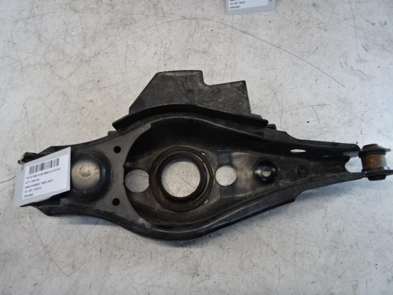 TRIANGLE ARRIERE GAUCHE Toyota RAV 4 12/15 - 18