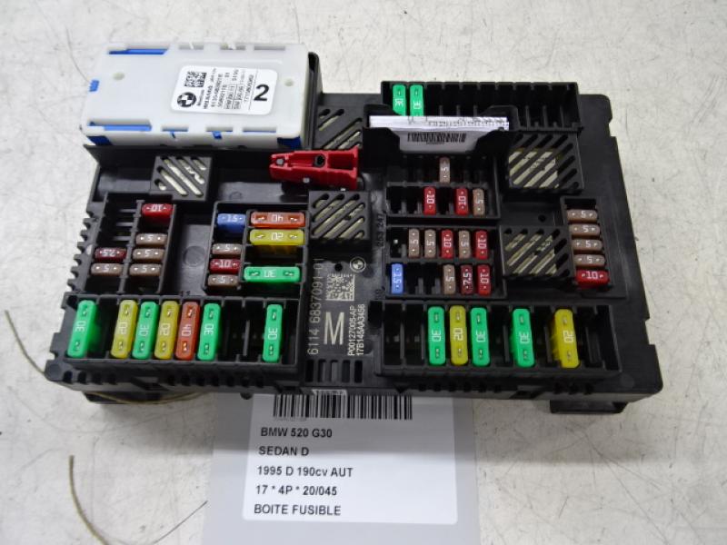 BOITE A FUSIBLES Bmw 5 G30/G31 02/17+