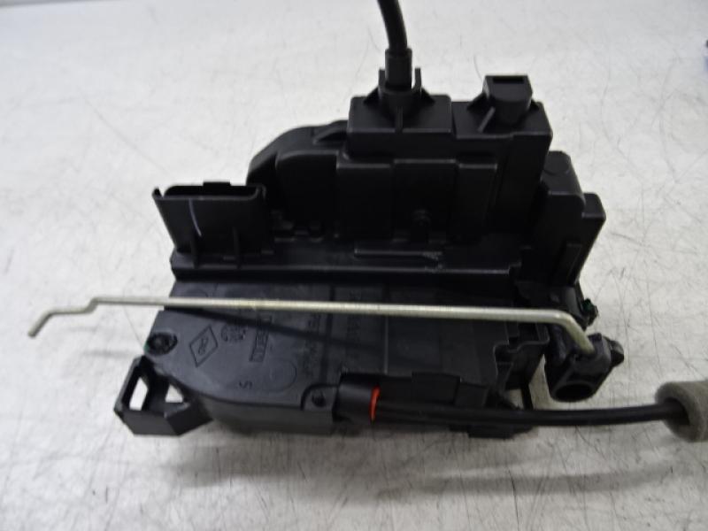 VERROUILLAGE DE PORTE ARRIERE COTE GAUCHE Renault KANGOO 6/13- 7/21