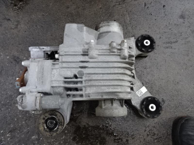 PONT AVANT Audi Q3 06/11 - 15