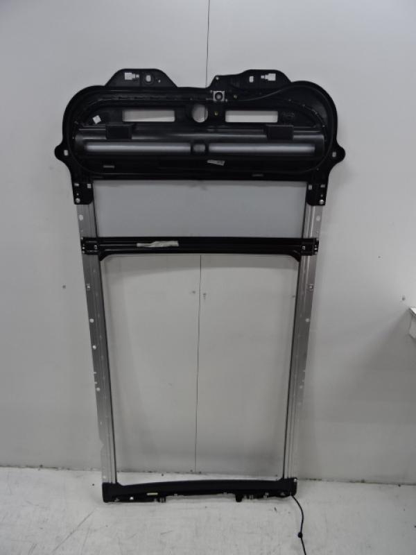 TOIT OUVRANT Peugeot 2008 (1)  5/13 - 4/16
