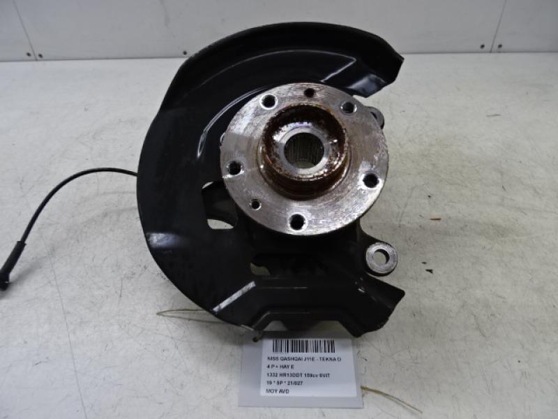 WIELNAAF VOOR RECHTS Nissan QASHQAI 7/17 -  21 J11