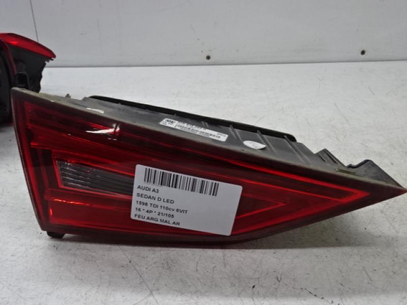 FEU ARRIERE GAUCHE DE MALLE ARRIERE Audi A3 4D 4/16 - 20