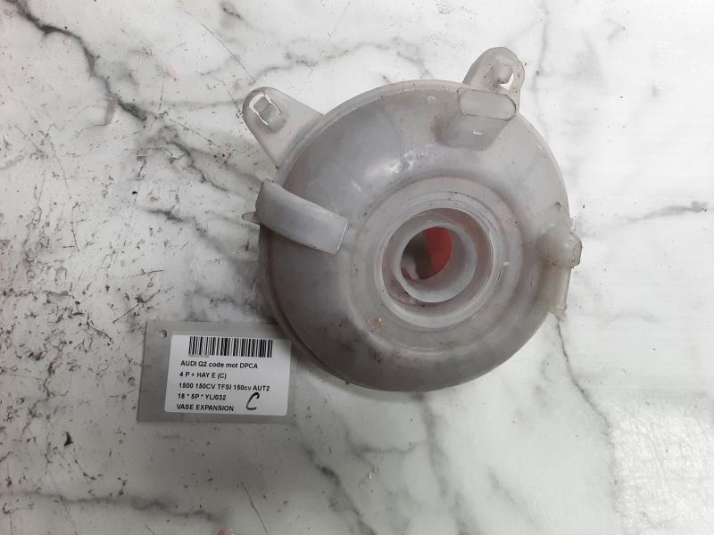 EXPANSIERESERVOIR Audi Q2 11/16+