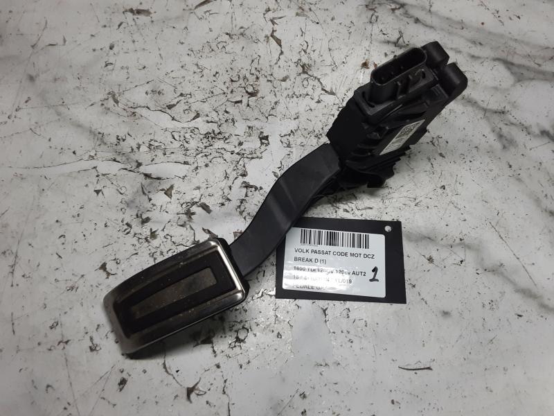 ACCELERATOR PEDAL Vw PASSAT 11/14 - 19