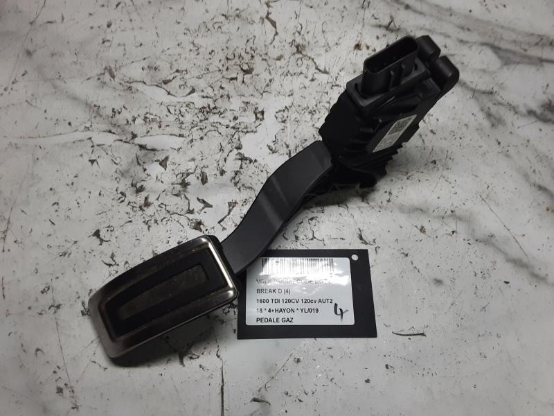 ACCELERATOR PEDAL Vw PASSAT 11/14 - 19
