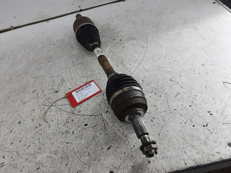 AANDRIJFAS VOOR LINKS Dacia DUSTER 1/18 - 24