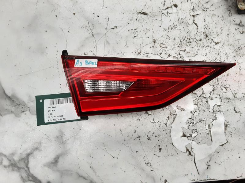 FEU ARRIERE GAUCHE DE MALLE ARRIERE Audi A3 4D 5/13 - 16