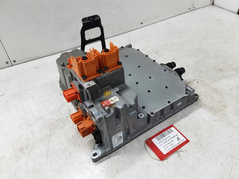 ACCULADER HOGE VOLTE Porsche TAYCAN 4S