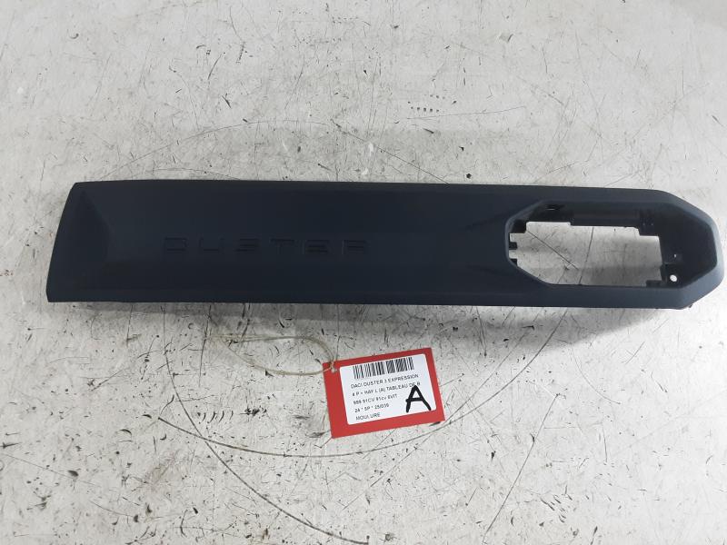 MOULDING Dacia DUSTER 1/24+