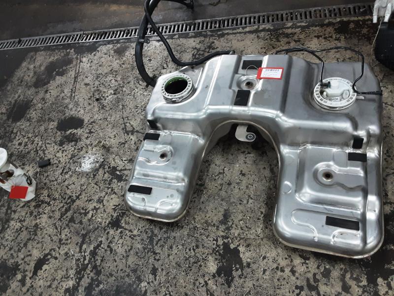 RESERVOIR ESSENCE Bmw X5 F15 08/13 - 18