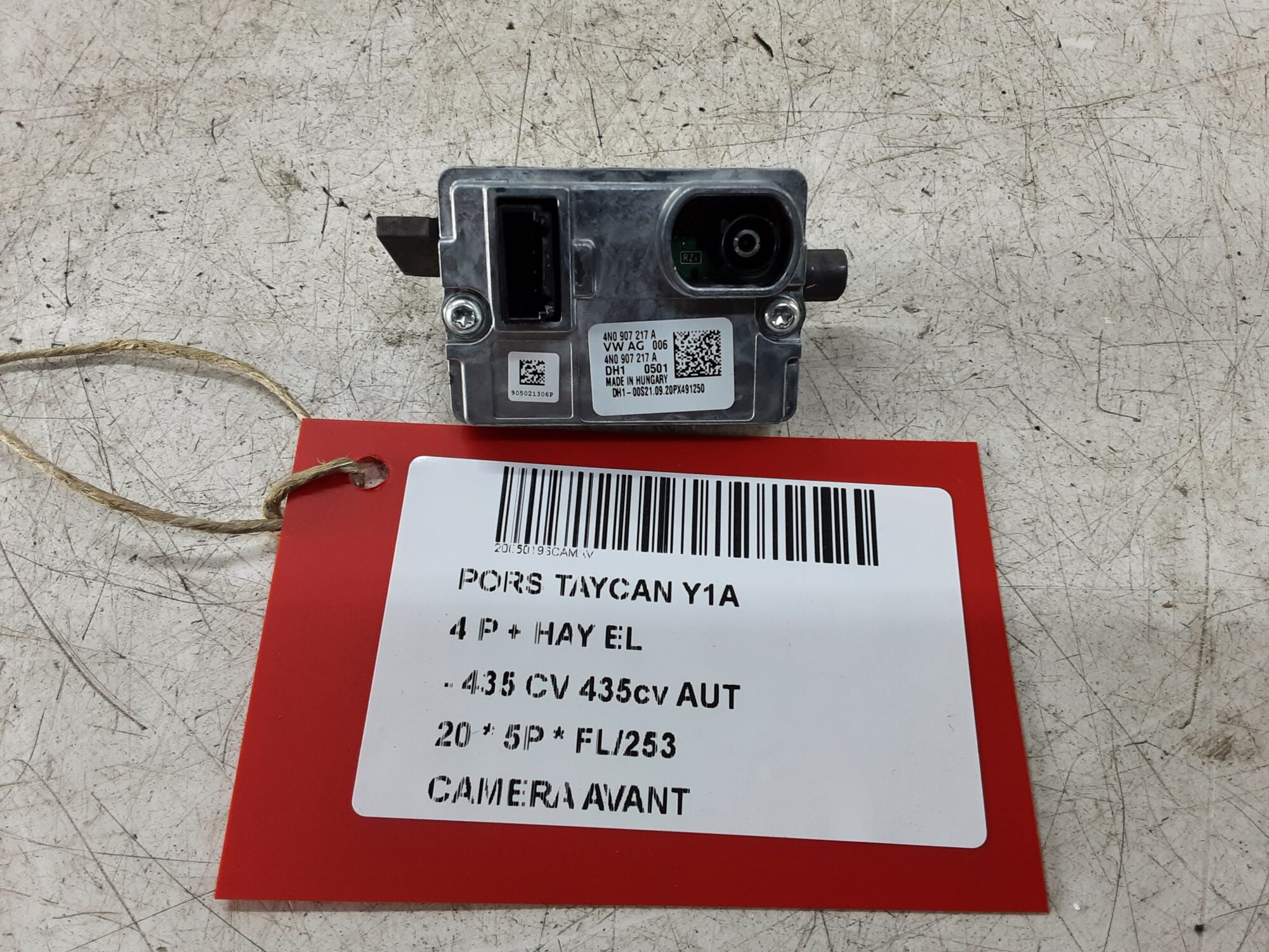 CAMERA FRONT