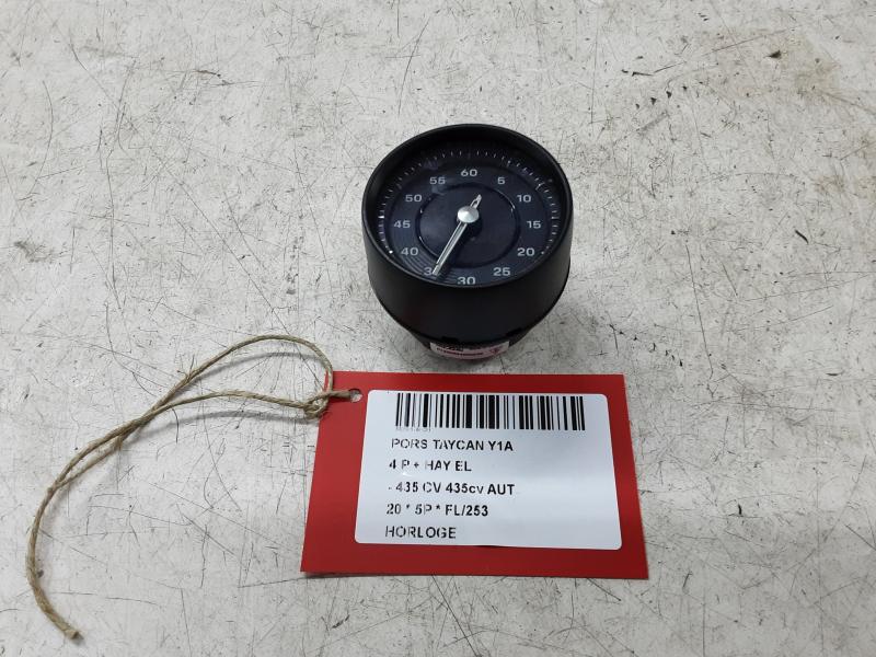 HORLOGE Porsche TAYCAN 4S