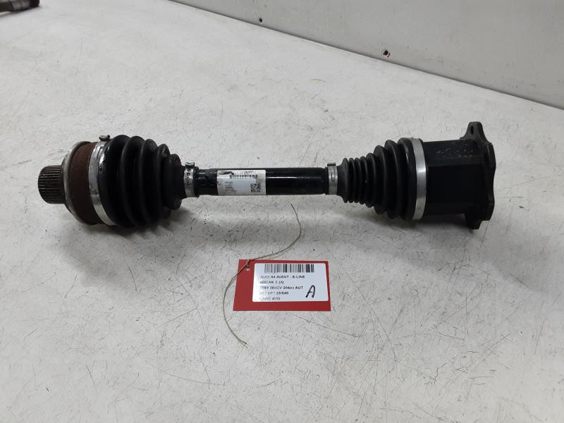 AANDRIJFAS VOOR LINKS Audi A4 09/19 - 25