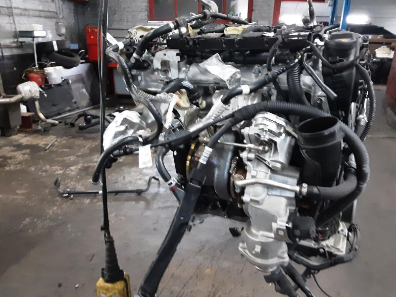 MOTEUR Audi A4 09/19 - 25