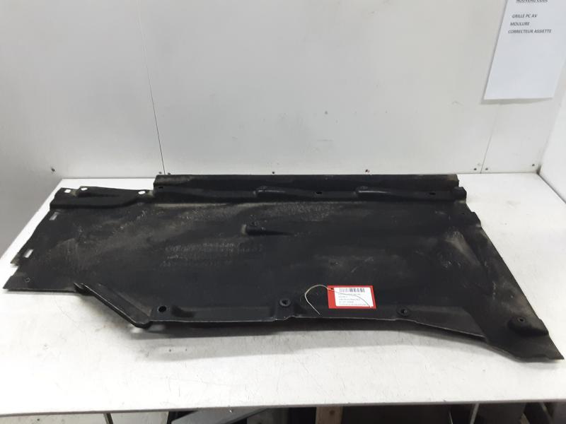 PLASTIEKE BESCHERMPLAAT ONDER AUTO RECHTS Audi A4 09/19 - 25
