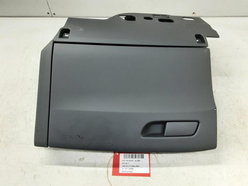 OPBERGVAKJE Audi A4 09/19 - 25