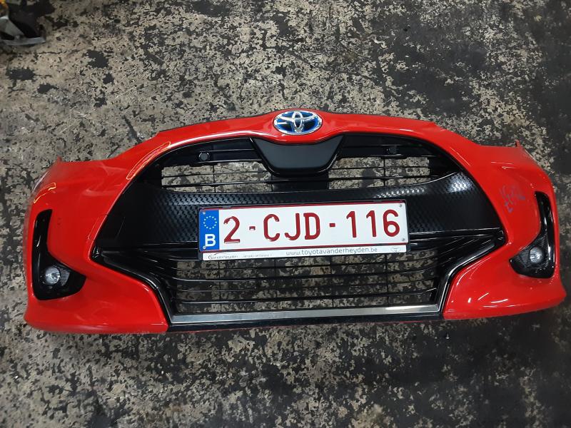 VOORBUMPER Toyota YARIS (6) 2/20+