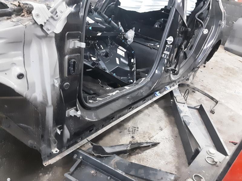 BAS DE CAISSE GAUCHE Bmw 1 F40 7/19+
