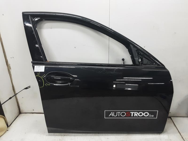 PORTE AVANT DROITE Bmw 1 F40 7/19+
