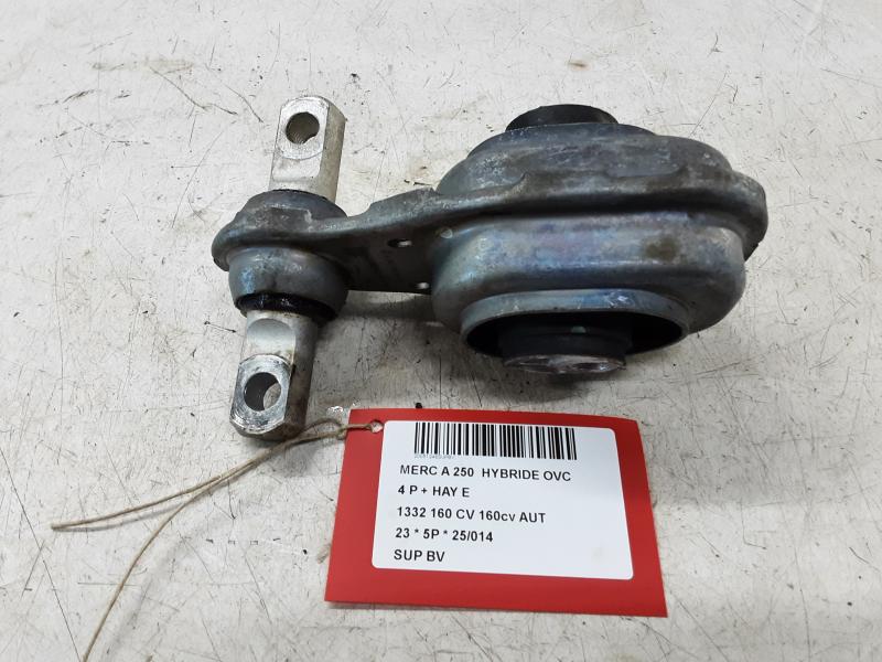VERSNELLINGSBAKSTEUN Mercedes-Benz A W177 18 - 2/23