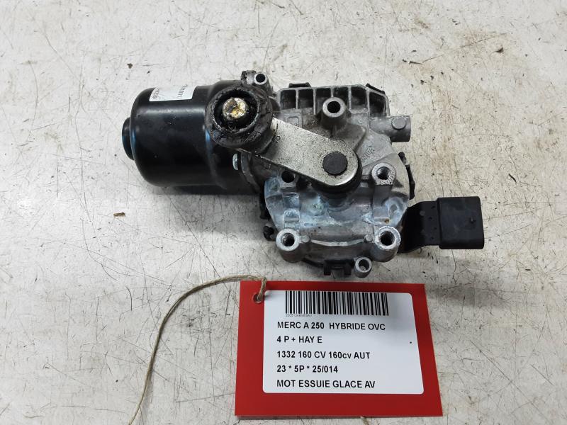 MOTEUR D'ESSUIE-GLACE AVANT Mercedes-Benz A W177 18 - 2/23