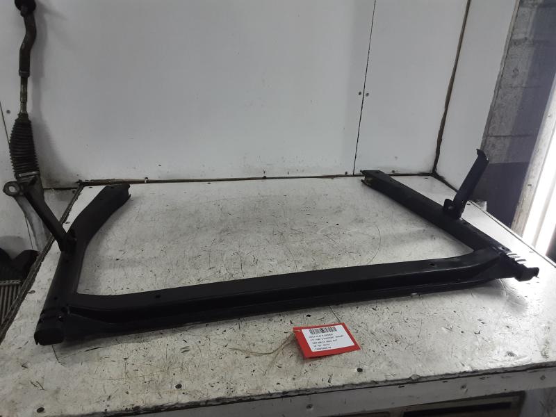 TRAVERSE AVANT Volvo XC40 3/18+