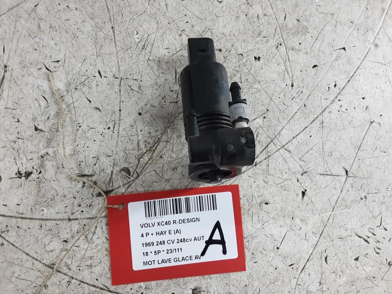 MOTOR RUITENWASSERS VOOR Volvo XC40 3/18+