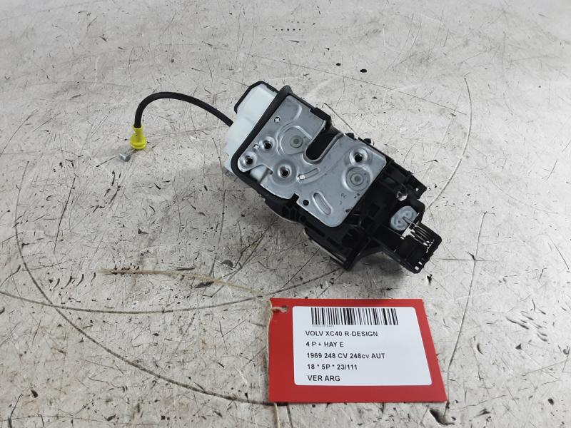 VERGRENDELING ACHTER LINKS Volvo XC40 3/18+