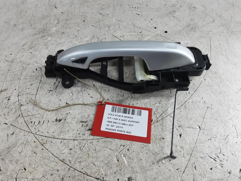 DOOR HANDLE FRONT LEFT Volvo XC40 3/18+