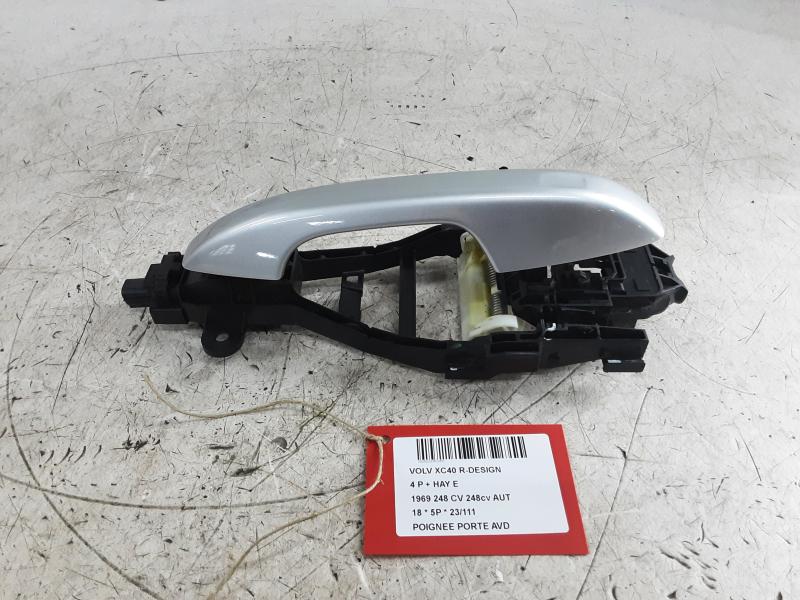 POIGNEE DE PORTE AVANT DROITE Volvo XC40 3/18+