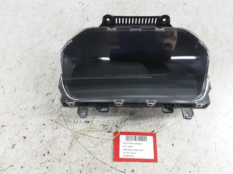 KM TACHO-KOMBIINSTRUMENT Volvo XC40 3/18+